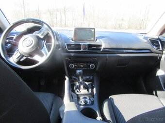 mazda 3  2.2 D - 4