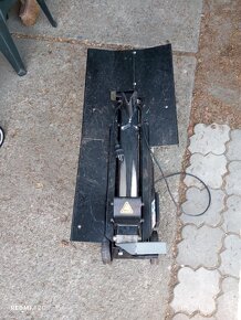 pronajem pudniho vrtaku vybracni desky stipacky na drevo - 4