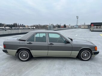 Mercedes 190 - 4