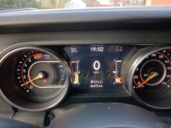 Jeep Wrangler JL 2.0T 270k Sahara - 4