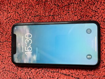 iPhone 11 - 4