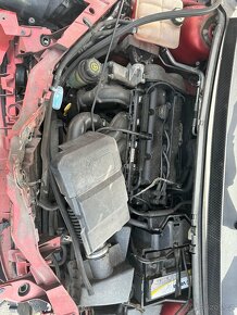 Ford Focus II 1.6i combi - 4