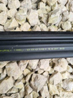 Vodítko skla s tesnením pre sklo Škoda - 4