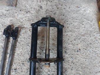 Babetta 210 vidlice - 4