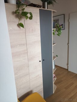 ŠATNÍ SKŘÍŇ - ROHOVÁ - 4
