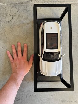 Miniatura BMW X5 1:18 (G05) - 4