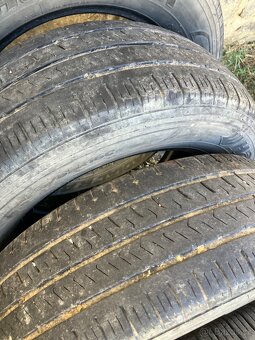 Pneu 215/65 R16C - 4