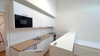 Pronájem 1+kk na ul. Poštovská, Brno - střed - 4