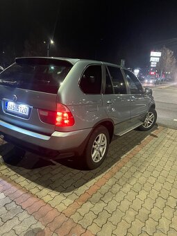 BMW X5 4.4i 210kw - 4