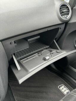 Prodám OPEL CORSA 1,4 - 4
