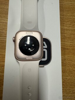 Apple Watch Series 10 GPS + cellular růžové - 4
