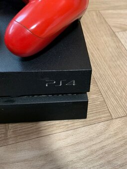 PlayStation 4 - 4