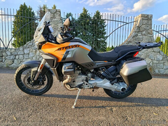 Moto Guzzi Stelvio - 4