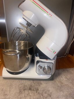 Kuchyňský robot - 4