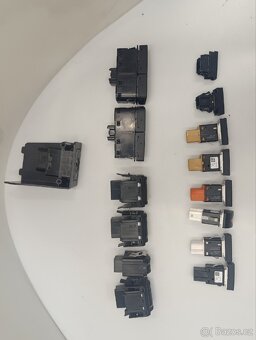 Mix náhradních autodílů - 4