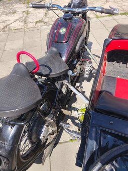 Moto M750 - 4