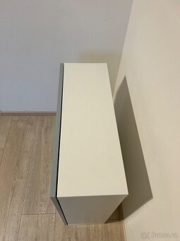 Policové skříně Ikea Besta 60x20x64 cm, dvířka lesklá - 3 ks - 4