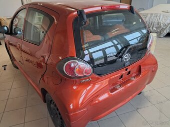 TOYOTA AYGO 1,0i, benzín, 5-ti dveřový, Facelift - 4