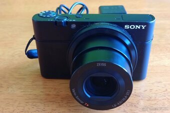 Prodám profi kompakt Sony RX100 - 4
