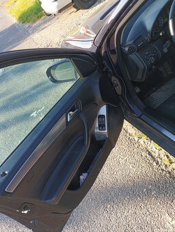 Mercedes Benz 2.2cdi w203 díly - 4