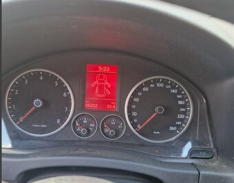 Tiguan 2 TSI 4x4 , černá metalýza - 4