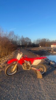 Honda CRF250R - 4