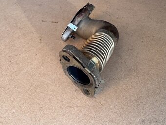 Spojovací potrubí EGR Radiátor 04L131521BH VW 2.0 Tdi - 4