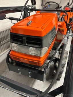 KUBOTA GL240 s nakladačem - 4
