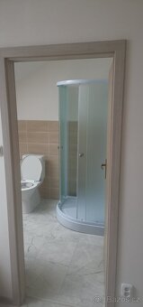 Nabízím pronájem ateliéru na Stochově, 70m2 - 4