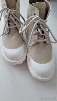 Prodám dámské boty  2x obuté.Vel  je 39.Cena 150 - 4