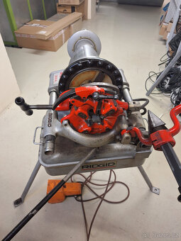 Závitořez RIDGID 300A - 4