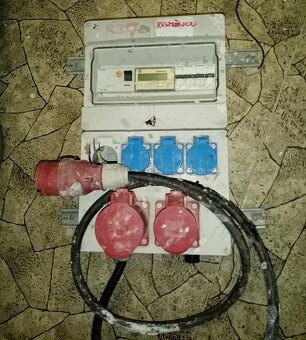 Stavební rozvaděče. - 4