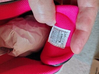 NOVÉ dívčí tenisky UMBRO - 4