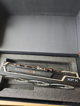 XFX AMD Radeon RX 6950 XT - 4