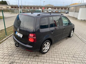 VW Touran 1.9 77kw, 2008, 7 míst - 4