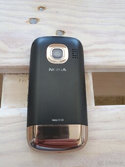 Nokia C2-03 s pouzdrem, nabíječkou. - 4