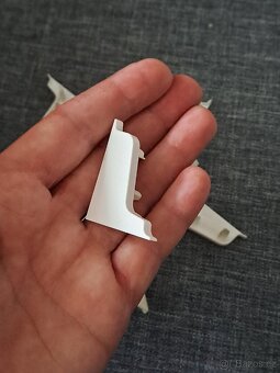 Krytky na kuchyňskou lištu Rehau - 4