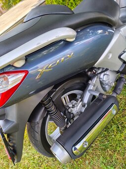 Yamaha X-City 250i - 4