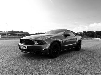 Ford mustang cabrio prodam vymenim - 4