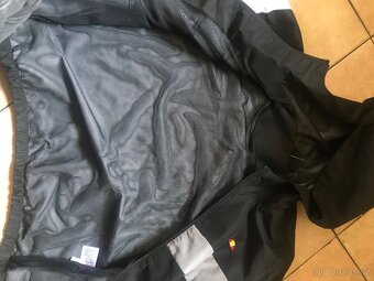 Bunda Ellesse vel.152-158 - 4