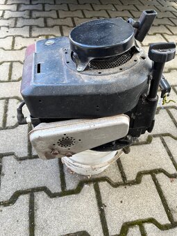 Motor ze sekačky - 4