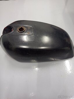 Nádrž Honda CB750 - 4