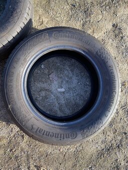 Pneu 215/60 R16 - 4
