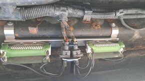 VW T4 držák odporů pro ventilátor - 4