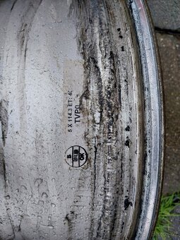 Alu kola Dezent - 5x 114,3 ET40 R16 - bez pneu - Toyota Rav4 - 4