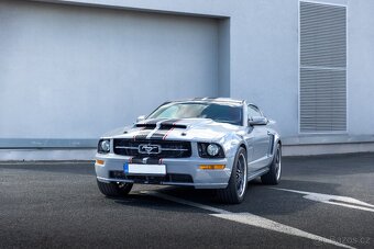 Ford Mustang GT - Manuál - 4