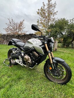 Honda CB650R - 4
