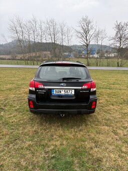 Subaru Outback 3.6 140000km - 4