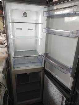 Prodám plně funkční stříbrnou lednici zn. BEKO --DOVEZU-- - 4