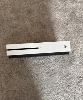 Xbox One S 500gb - 4